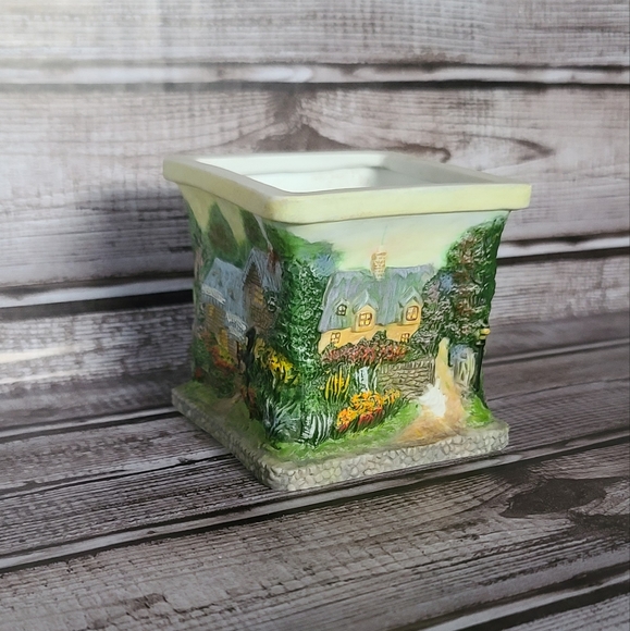 Thomas Kinkade 2.5" Candle Holder - Picture 4 of 5